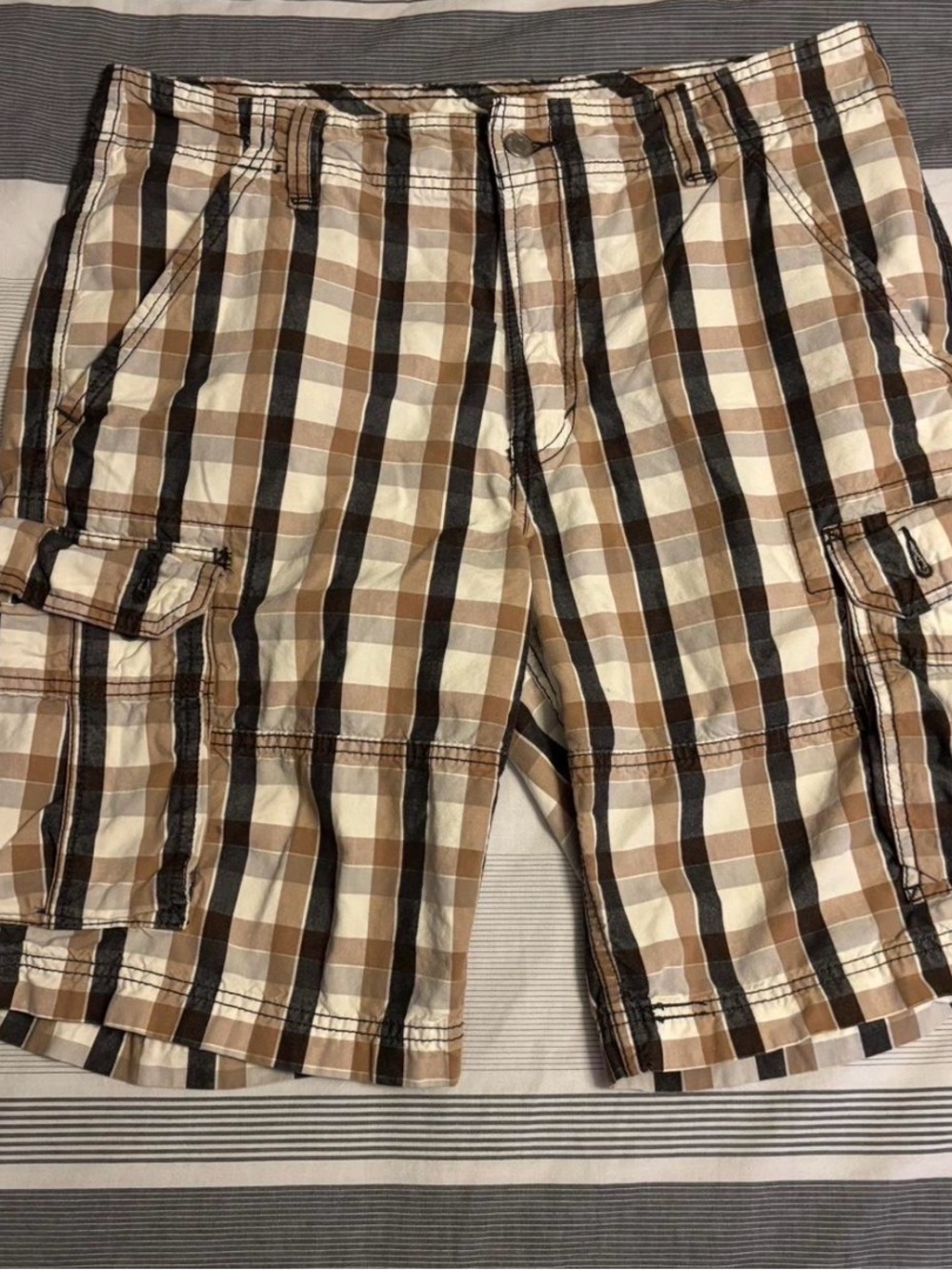 Levi's Brown, Tan and Black Plaid Cargo Shorts